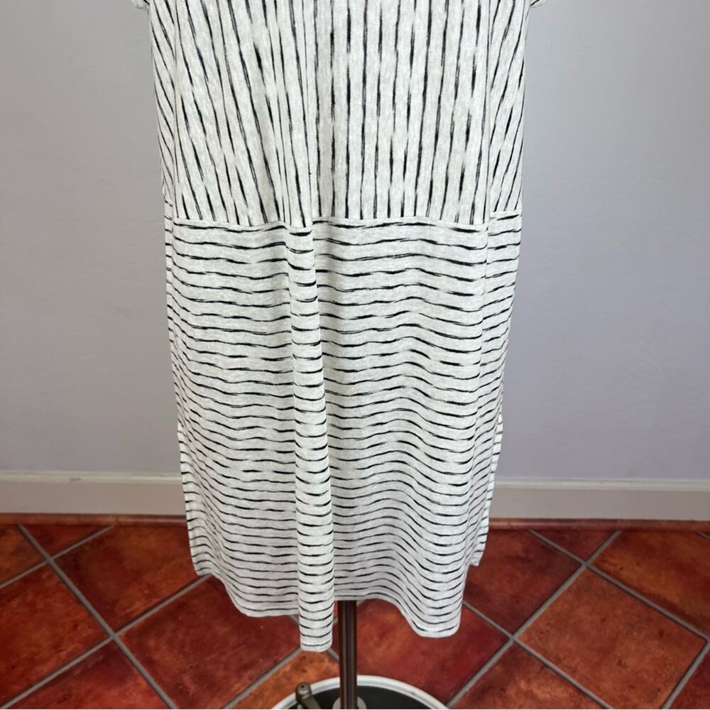 Eileen Fisher Painterly Organic Linen Tunic Top - Picture 4 of 7